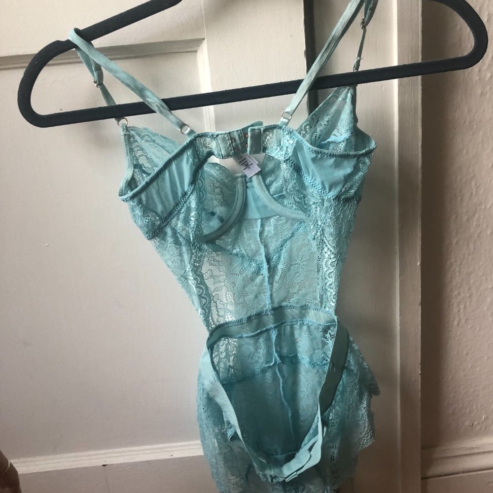 Ann Summers lace bodysuit small - Picture 6 of 7